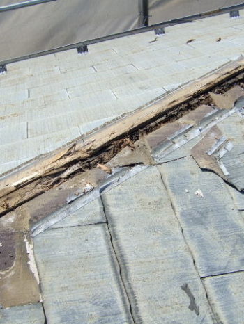 K様邸の屋根の雨漏り箇所の様子