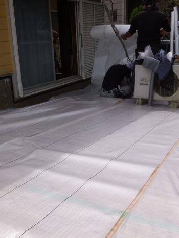 M様邸のベランダシート防水施工の様子