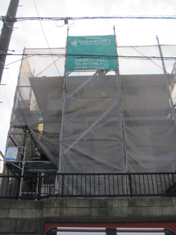 柏市T様邸の足場組立の様子