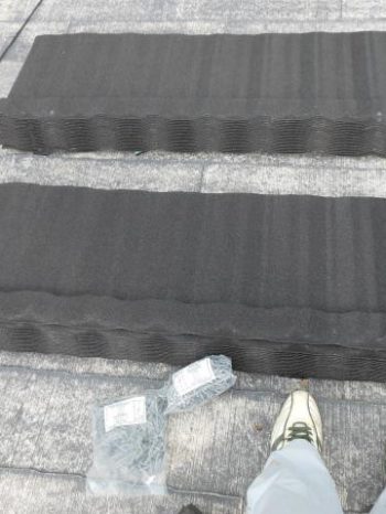 柏市T様邸の屋根カバー工法に使用した屋根材のTルーフクラシック