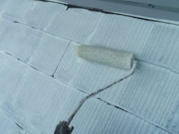 我孫子市I様邸屋根の下塗りの様子