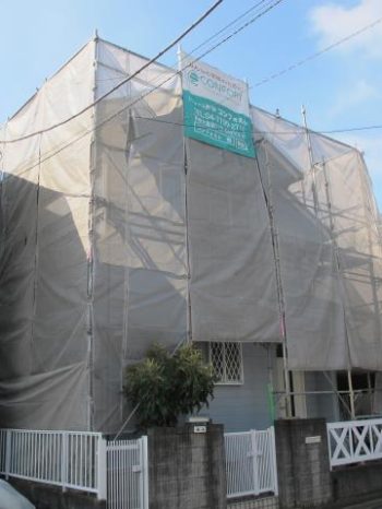 守谷市M様邸の足場の組み立ての様子