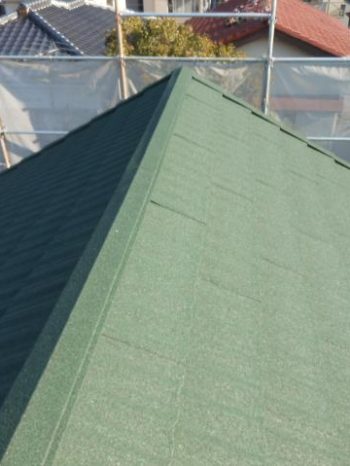 鎌ケ谷市S様邸の屋根カバー工法が完了した様子