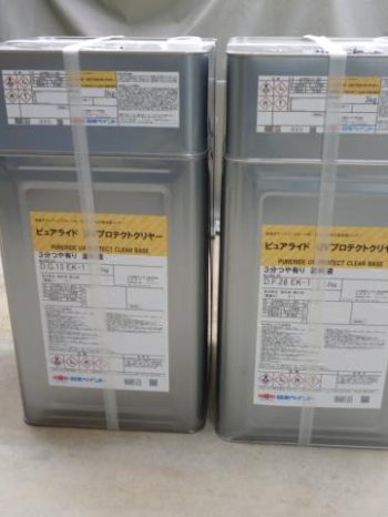 柏市S様邸の外壁に使用したクリヤー塗料のUVプロテクトクリヤーの様子